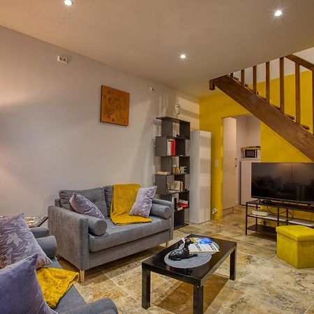 Chez Alice Appartement En Plein Centre Ville Sarlat Esterno foto