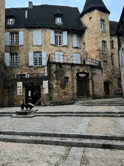 Chez Alice Appartement En Plein Centre Ville Sarlat Esterno foto