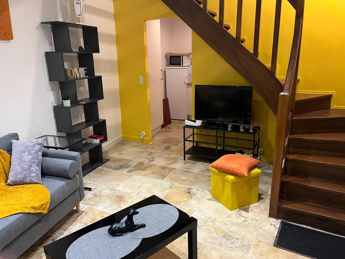 Chez Alice Appartement En Plein Centre Ville Sarlat Esterno foto