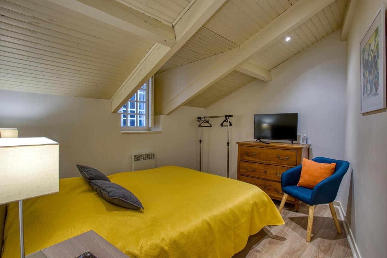 Chez Alice Appartement En Plein Centre Ville Sarlat Esterno foto