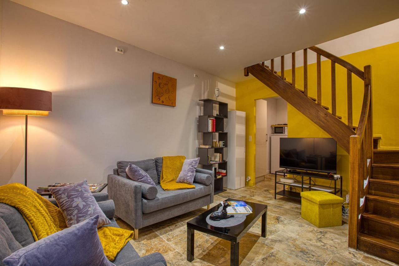 Chez Alice Appartement En Plein Centre Ville Sarlat Esterno foto